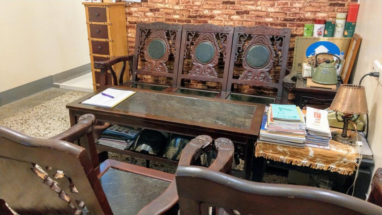 赤嵌厝child Come Home-依人數床位數計價開放房型 Tainan Esterno foto
