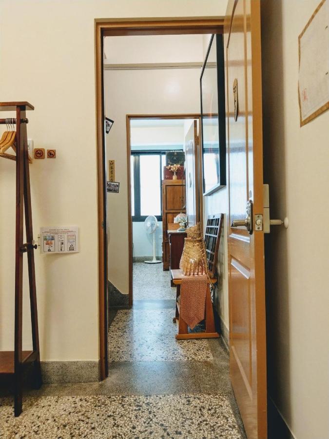 赤嵌厝child Come Home-依人數床位數計價開放房型 Tainan Esterno foto